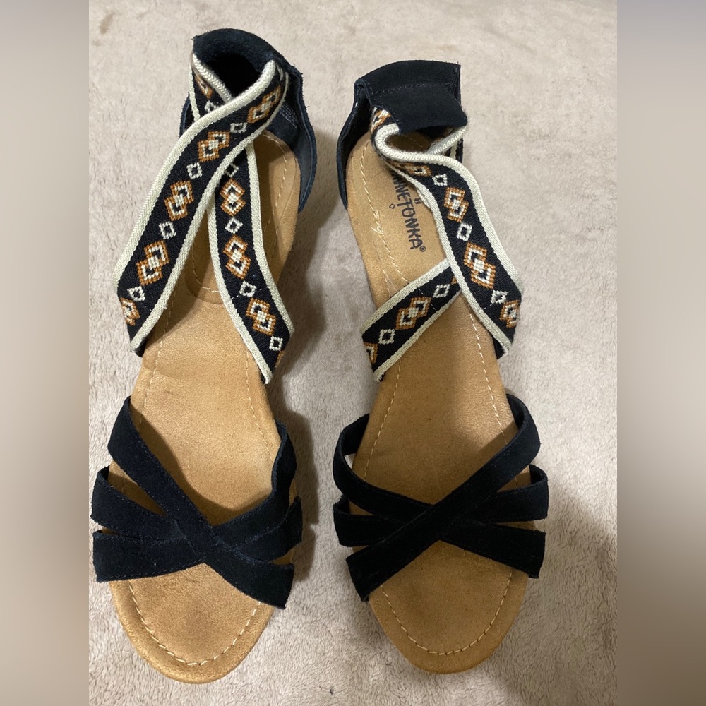 Minnetonka leather cork wedge sandals size 11